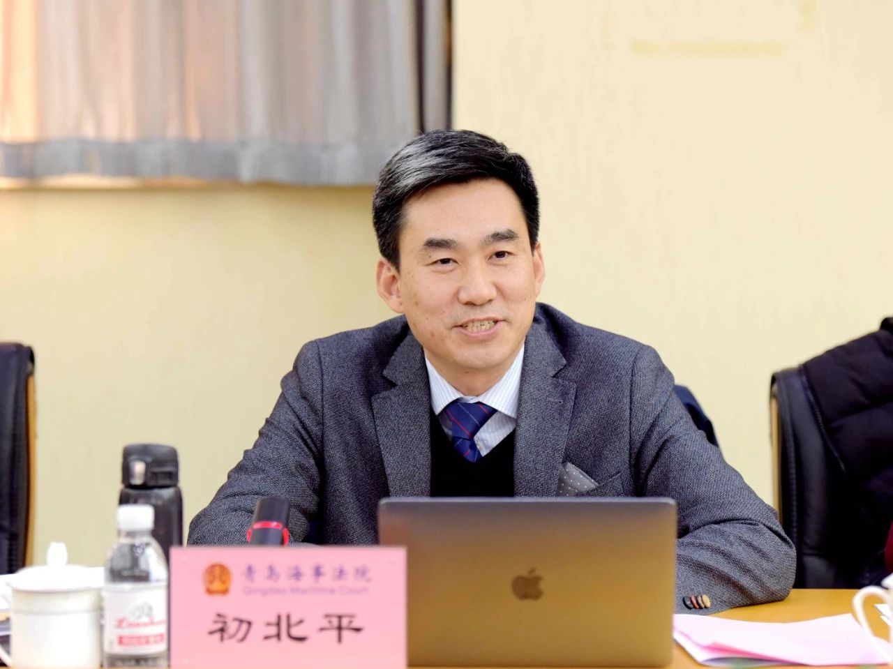 大连海事大学法学院院长初北平教授,副院长李志文教授,韩立新教授